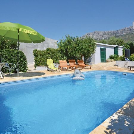 Amazing Apartment In Kastel Sucurac With Kitchen Kaštela Eksteriør bilde